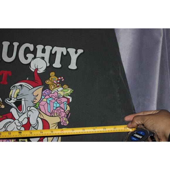 Vintage Tom and Jerry T Shirt One Size Christmas Shirt - Picture 2 of 5